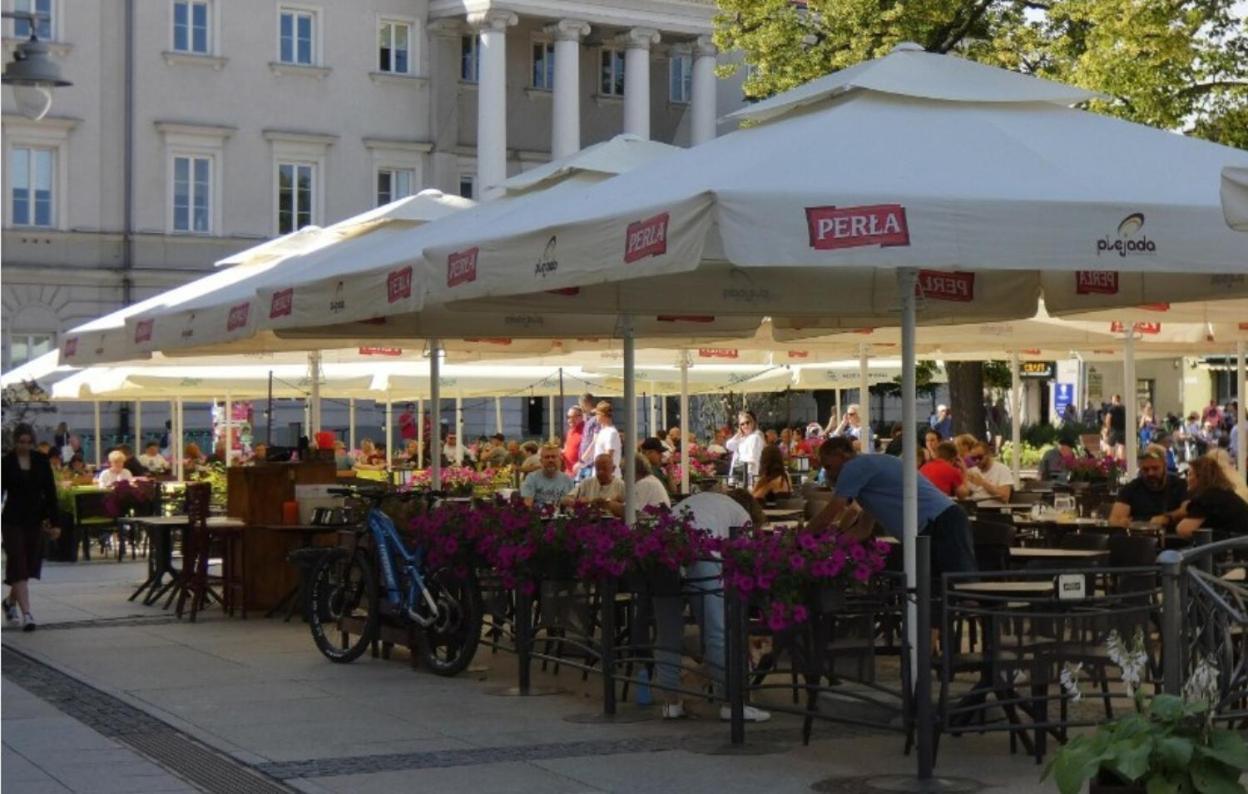 Hotelowe Pokoje Paris -Rynek Centrum- City One Kielce Exterior photo